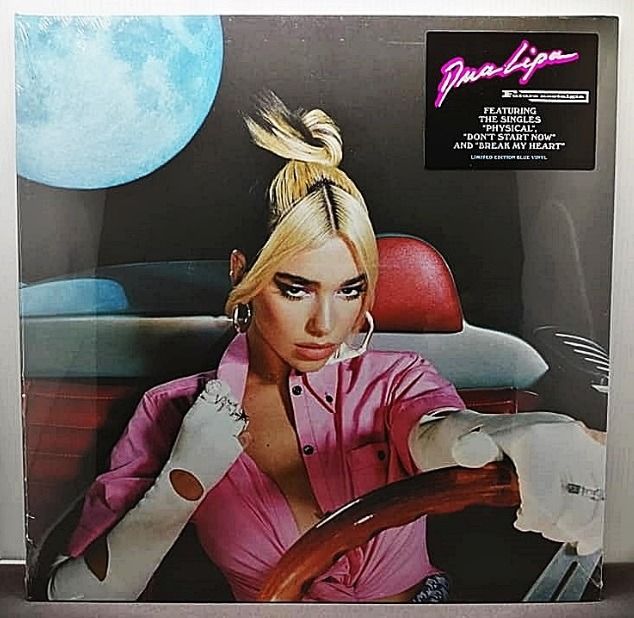 ขายแผ่นเสียง Dua Lipa ชุด Future UO Exclusive Limited Edition 1LP Blue Vinyl มือ 1 ครับ รูปที่ 3