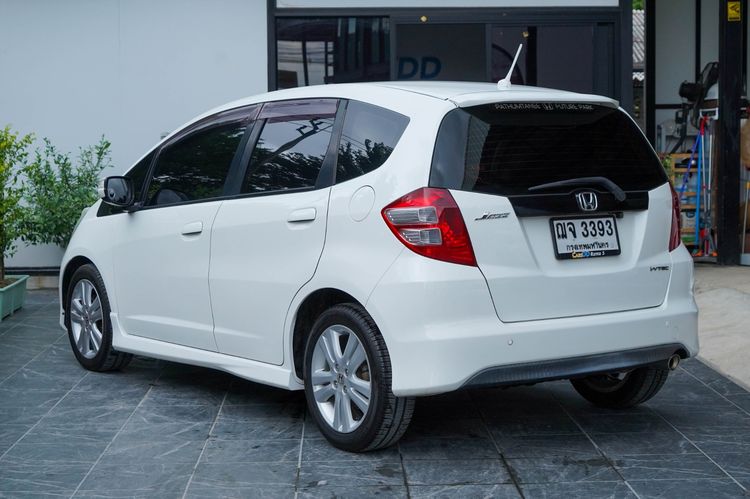 Honda Jazz 2008 1.5 SV i-VTEC Sedan เบนซิน ไม่ติดแก๊ส เกียร์อัตโนมัติ ขาว รูปที่ 4