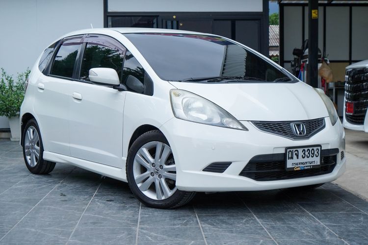 Honda Jazz 2008 1.5 SV i-VTEC Sedan เบนซิน ไม่ติดแก๊ส เกียร์อัตโนมัติ ขาว รูปที่ 3