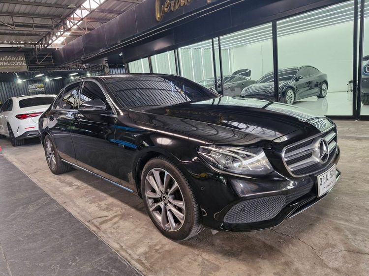 Mercedes-Benz E-Class 2023 2.0 E300e Avantgarde Sedan ปลั๊กอินไฮบริด (PHEV) ไม่ติดแก๊ส เกียร์อัตโนมัติ ดำ รูปที่ 3