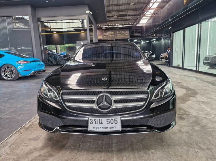 Mercedes-Benz E-Class 2023 2.0 E300e Avantgarde Sedan ปลั๊กอินไฮบริด (PHEV) ไม่ติดแก๊ส เกียร์อัตโนมัติ ดำ รูปที่ 2