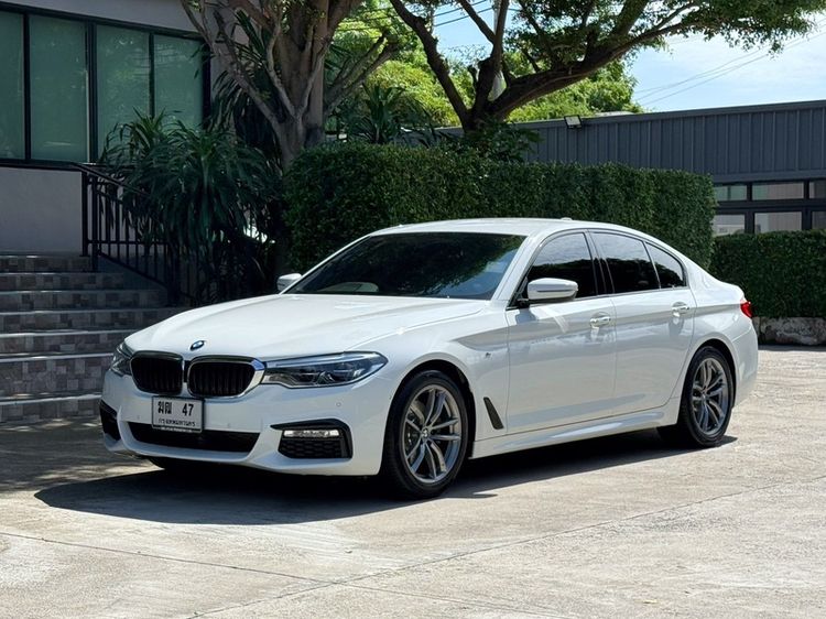 BMW Series 5 2019 520d Sedan ดีเซล ไม่ติดแก๊ส เกียร์อัตโนมัติ ขาว รูปที่ 4