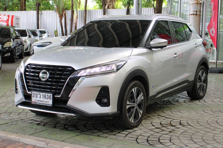 รถ Nissan Kicks 1.2 V สี เทา