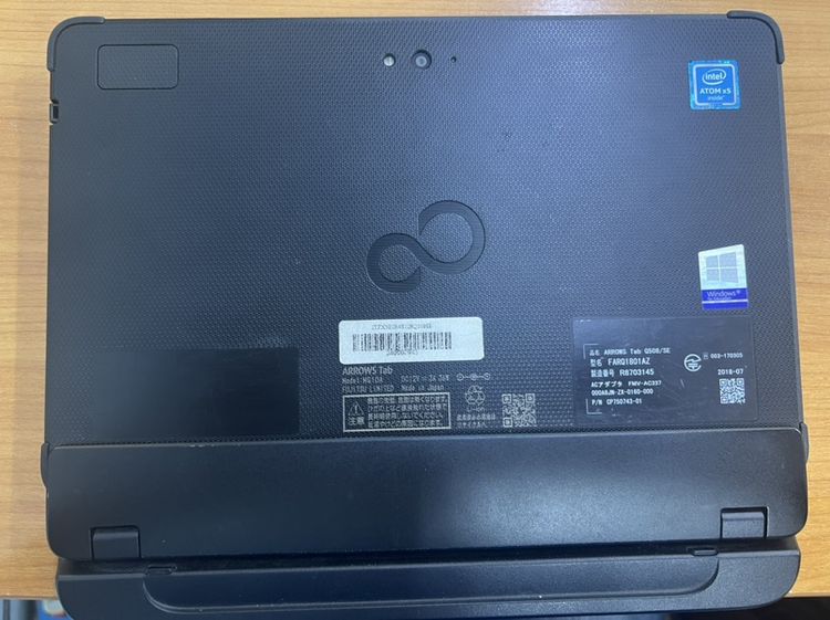 คอมพกพา Fujitsu ARROWS รูปที่ 2