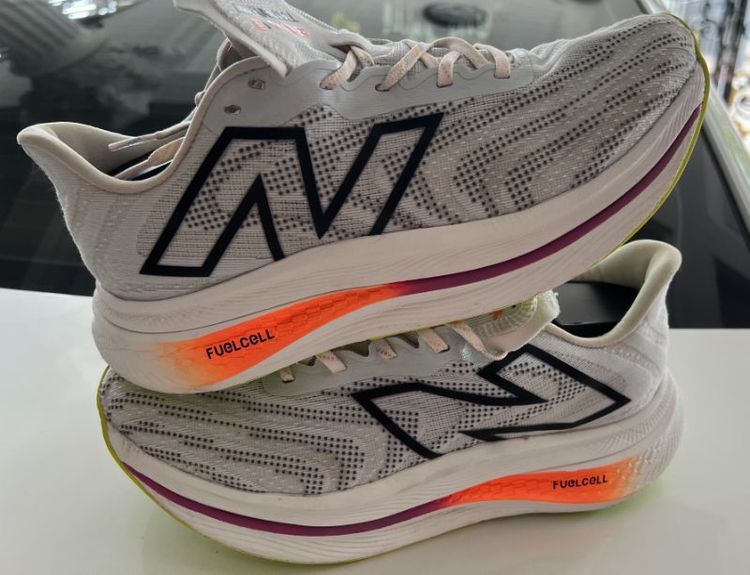 ขาย New Balance Sc trainer Fuelcell size 43/275cm ของแท้ 100%  สภาพสวย รูปที่ 2