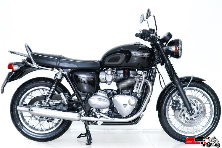 Triumph Bonneville T120 สีดำ ปี2022 วิ่งน้อย 7,400km ไมล์แท้ เบรค brembo มือเดียวสภาพป้ายแดง รถสวยมาก รูปที่ 10