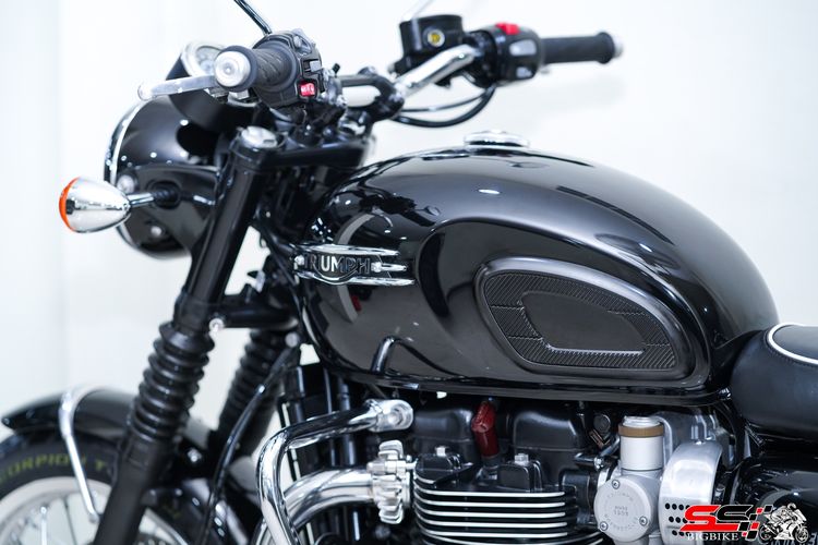 Triumph Bonneville T120 สีดำ ปี2022 วิ่งน้อย 7,400km ไมล์แท้ เบรค brembo มือเดียวสภาพป้ายแดง รถสวยมาก รูปที่ 12