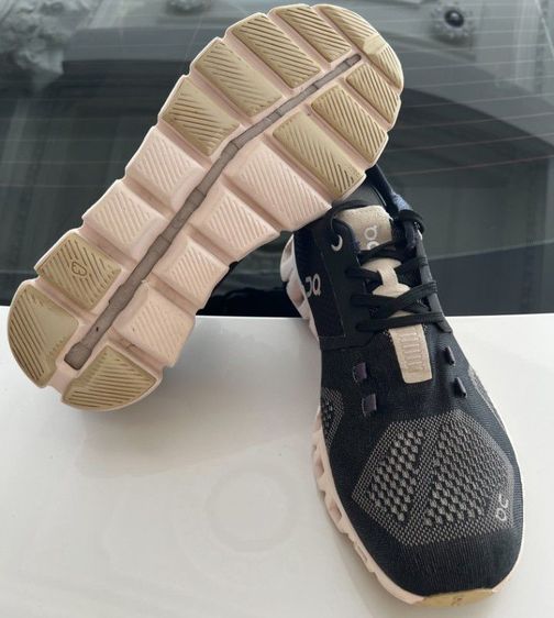 ขาย On Cloud x สี Black/Pearl size 43/270-275cm สภาพสวย ของแท้ 100% รูปที่ 7