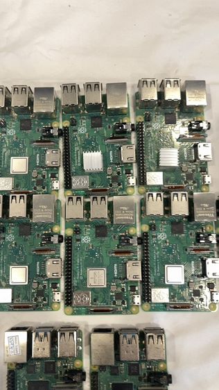 Raspberry Pi 3 Model B รูปที่ 12