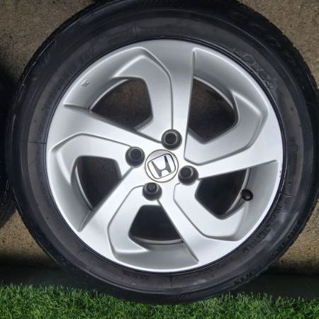 ขายแม็ก​เดิม​ Honda​ City ขอบ15 เดิมๆไม่เคยซ่อมหรือทำสี​ มีรอยนิดหน่อย​พร้อมยาง​ Bridgestone Ecopia ep300​ 185 60 15 ปลายปี21 ชุด4วง​ 2800​บ รูปที่ 5