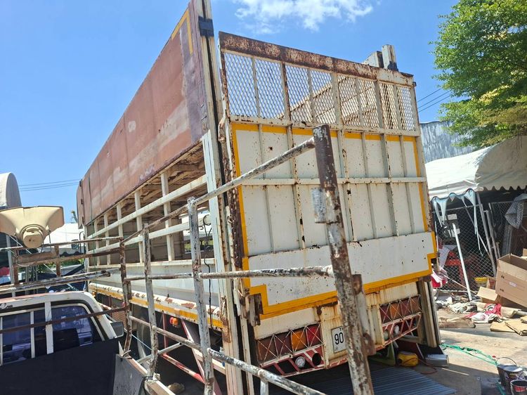 ขาย ISUZU FTR 6 ล้อ รูปที่ 2