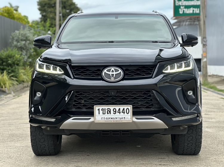 Toyota Fortuner 2021 2.4 LEGENDER 4WD AT Utility-car ดีเซล ไม่ติดแก๊ส เกียร์อัตโนมัติ ดำ