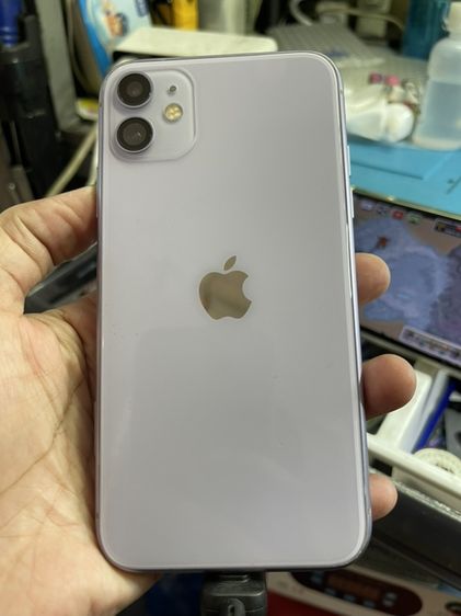 64 GB iPhone 11