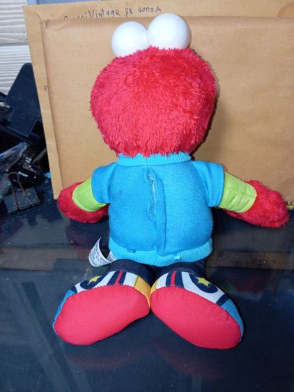 ตุ๊กตาElmo จากSesame Street รุ่นTalking ABC Elmo รูปที่ 2