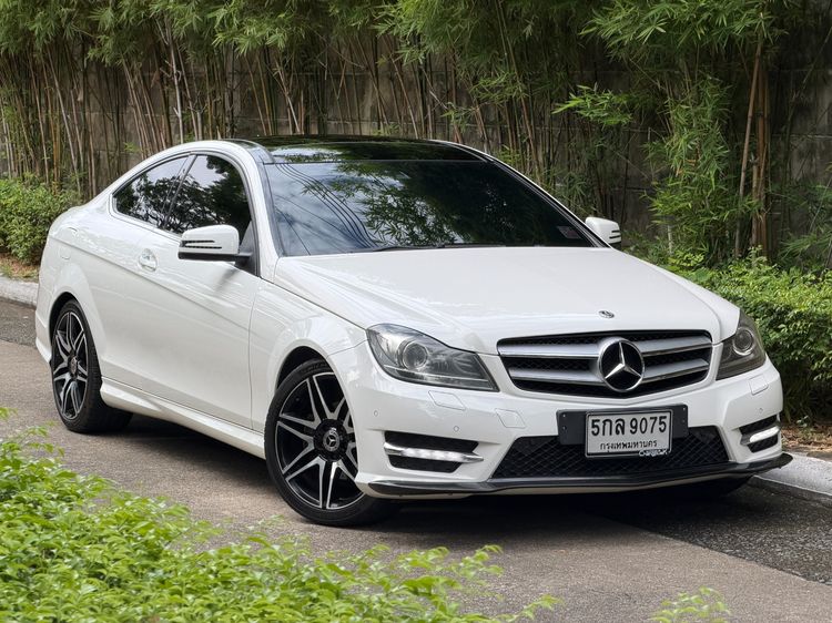 Mercedes-Benz C-Class 2012 C180 AMG Sedan เบนซิน ไม่ติดแก๊ส เกียร์อัตโนมัติ ขาว