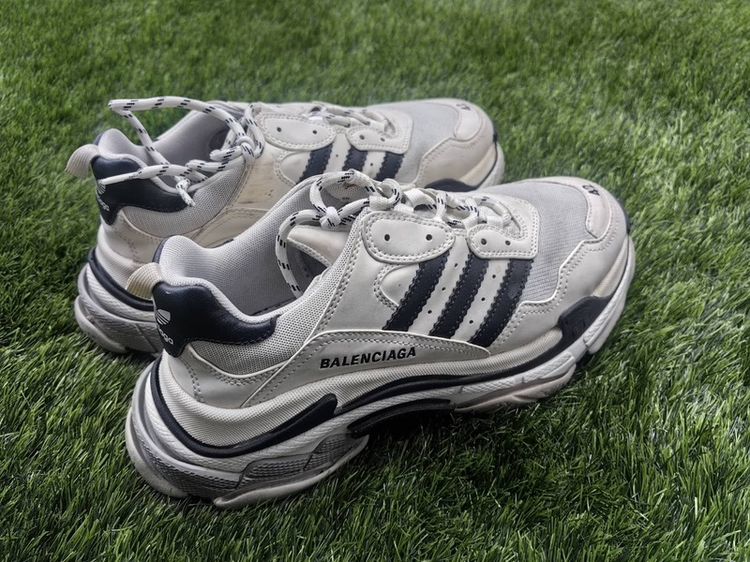 รองเท้าผ้าใบ ผ้าใบ UK 8.5 | EU 42 2/3 | US 9 ขาว รองเท้ารองเท้า​ Adidas x​ Balenciaga​ เบอร์​ 42ใส่​ 3 ครั้ง​สภาพ​ 90%