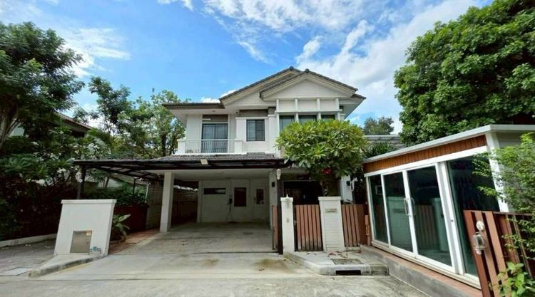 Land and Houses ตกแต่งครบ 2016 ใช่ เจ้าของขายเอง‼️ ขาย หรือเช่า หมู่บ้านมัณฑนา เลค วัชรพล รูปที่ 2