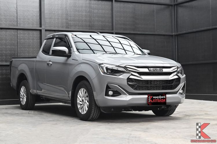 Isuzu D-MAX 2026 2.2 Hi-Lander M Pickup ดีเซล ไม่ติดแก๊ส เกียร์ธรรมดา เทา