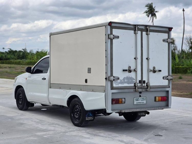 Toyota Hilux Vigo D4D 2015 รุ่นย่อยอื่นๆ Pickup ดีเซล ไม่ติดแก๊ส เกียร์ธรรมดา ขาว รูปที่ 4