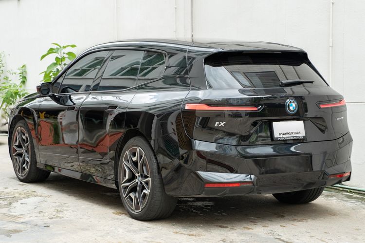 BMW iX 2023 xDrive40 Sport Utility-car ไฟฟ้า ไม่ติดแก๊ส เกียร์อัตโนมัติ ดำ รูปที่ 2