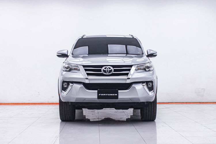 Toyota Fortuner 2016 2.4 V Utility-car ดีเซล ไม่ติดแก๊ส เกียร์อัตโนมัติ เทา รูปที่ 4