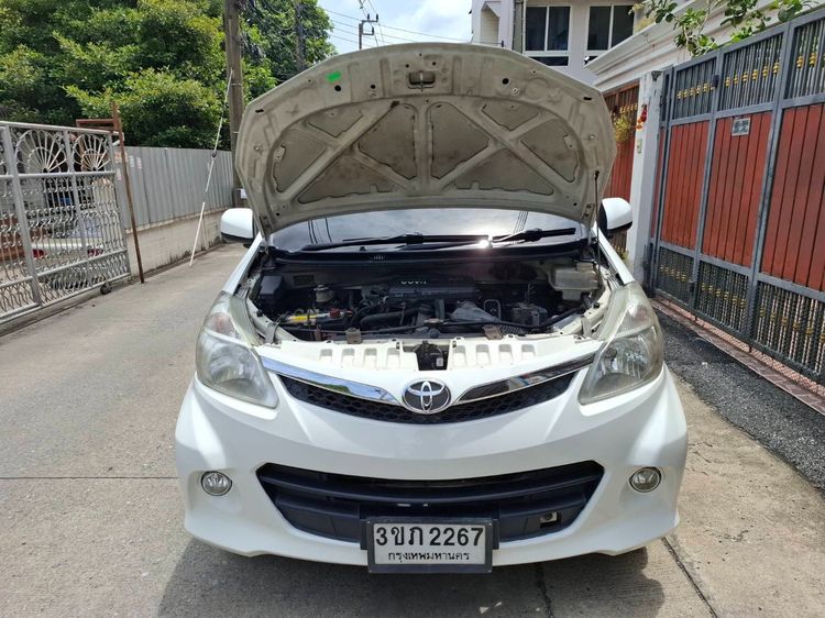 Toyota Avanza 2015 1.5 S Utility-car เบนซิน เกียร์อัตโนมัติ ขาว รูปที่ 4