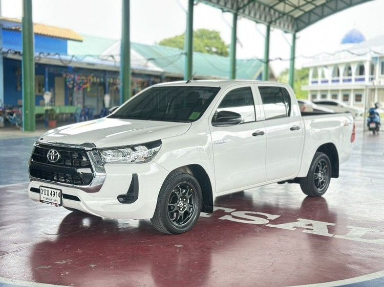 รถ Toyota Hilux Revo Double Cab 2.4 Entry Z Edition สี ขาว