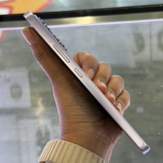 OPPO Reno 13F 5G สีม่วง เครื่องศูนย์ สภาพสวย มีรอยมุมบ้าง จอ6.67นิ้ว แรม12รอม256 Snap6 Gen1 กล้อง50ล้าน(3ตัว)🔥🔥 รูปที่ 4