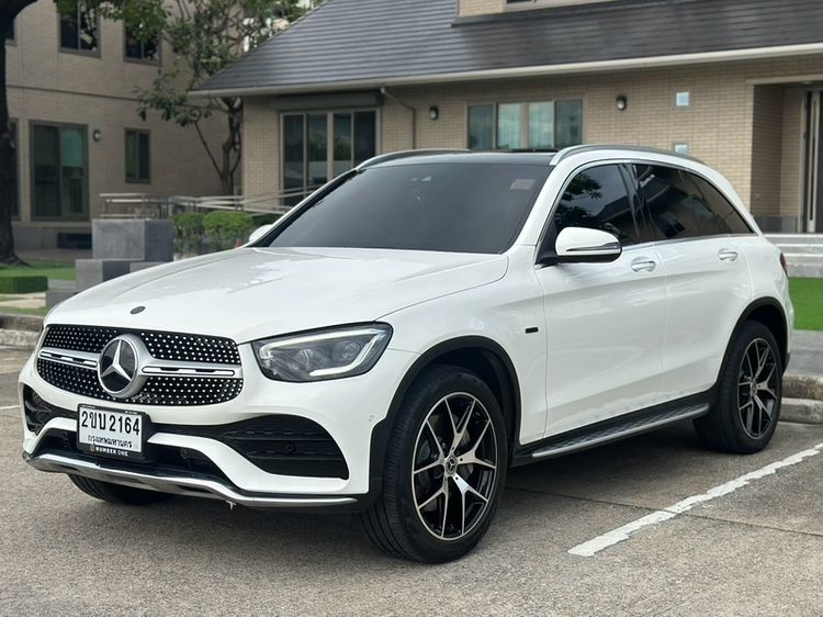รถ Mercedes-Benz GLC-Class GLC300 สี ขาว