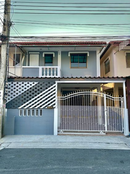 🏡 ขายบ้านแฝดรีโนเวทใหม่ทั้งหลัง พร้อมเข้าอยู่ 📍 ทำเลบางกรวย นนทบุรี ใกล้ MRT บางอ้อ มจพ. และ กฟผ.
