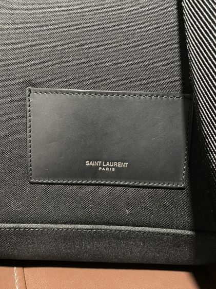 YSL Backpack กระเป๋าเป้ มือสอง รูปที่ 3