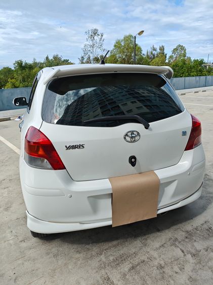 Toyota Yaris 2011 1.5 E Limited Utility-car เบนซิน เกียร์อัตโนมัติ ขาว