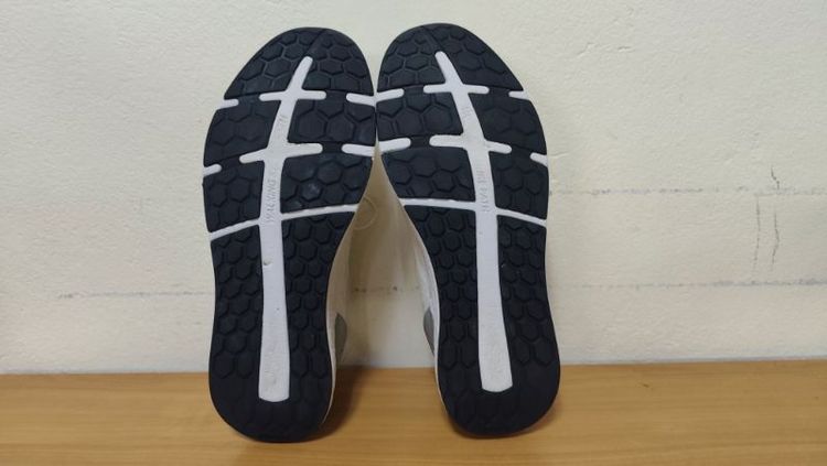 New Balance Fresh Foam 42.0 26.5 แท้ มือสอง รูปที่ 9