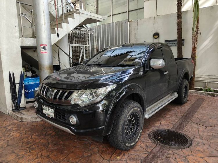Mitsubishi Triton 2017 2.4 GLS Limited Plus Pickup ดีเซล ไม่ติดแก๊ส เกียร์ธรรมดา ดำ