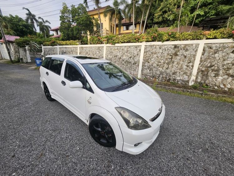 รถ Toyota Wish 2.0 Q Limited สี ดำ