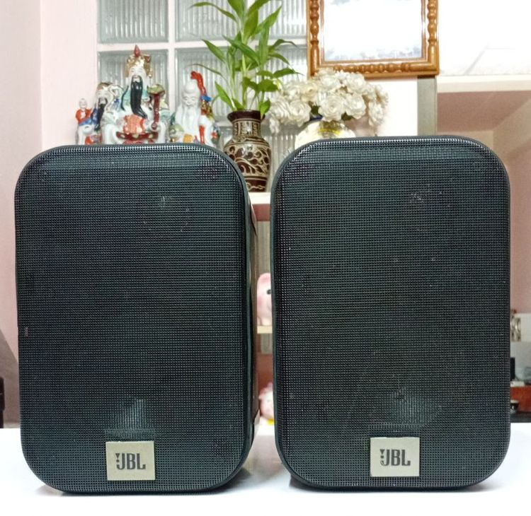ลำโพง JBL - PRO III ดอกเบส 5 นิ้ว แหลมไทเทเนียม 4 โอม 100 วัตต์ ตู้มีน้ำหนักให้เสียงดีมากคู่ละ 3000 สุโขทัย โทร 089-858-6828 รูปที่ 2