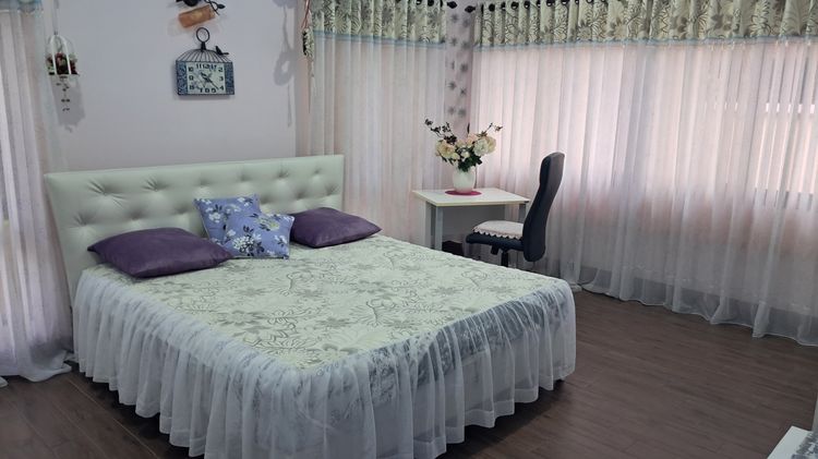 บ้านหลังใหญ่สวยงามในหมู่บ้านจัดสรรที่มีระบบรักษาความปลอดภัย รูปที่ 4