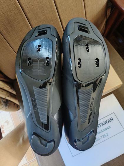 รองเท้า คลีท เสือหมอบ ยี่ห้อ Shimano rc302 ไซส์43 สีดำ มือ1 (ไม่ผ่านการใช้) รูปที่ 3