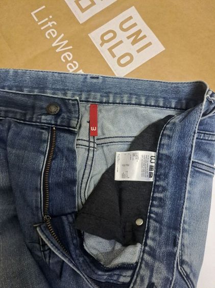 กางเกงยีนส์วินเทจขากระบอกสีฟอก แบรนด์ Uniqlo UJ‼️ รูปที่ 3