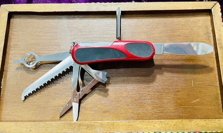 Wenger EvoGrip (ของแท้) สภาพดีพร้อมใช้งาน! รูปที่ 3