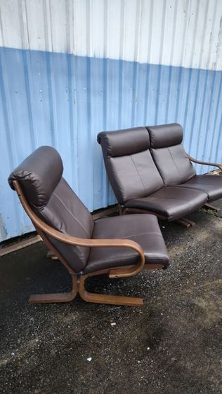 โซฟา Fuji Furniture special edition vintage sofa Scandinavian style เบาะหนังแท้-ไม้ดัดdesigned by Ashimo-san รูปที่ 6