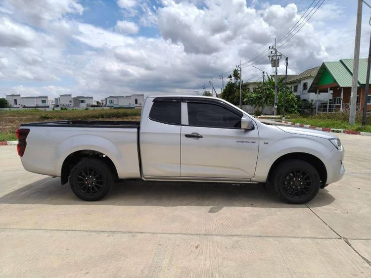 Isuzu D-MAX 2022 1.9 S Pickup ดีเซล เกียร์ธรรมดา เทา รูปที่ 3