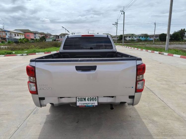 Isuzu D-MAX 2022 1.9 S Pickup ดีเซล เกียร์ธรรมดา เทา รูปที่ 4