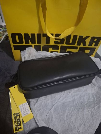 กระเป๋ามือหนึ่ง onitsuka tiger รูปที่ 3