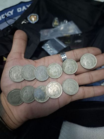 เหรียญสะสมต่างๆ
