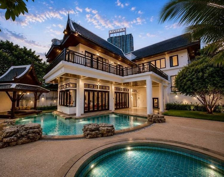 Luxury Exclusive Pool Villa for Rent 