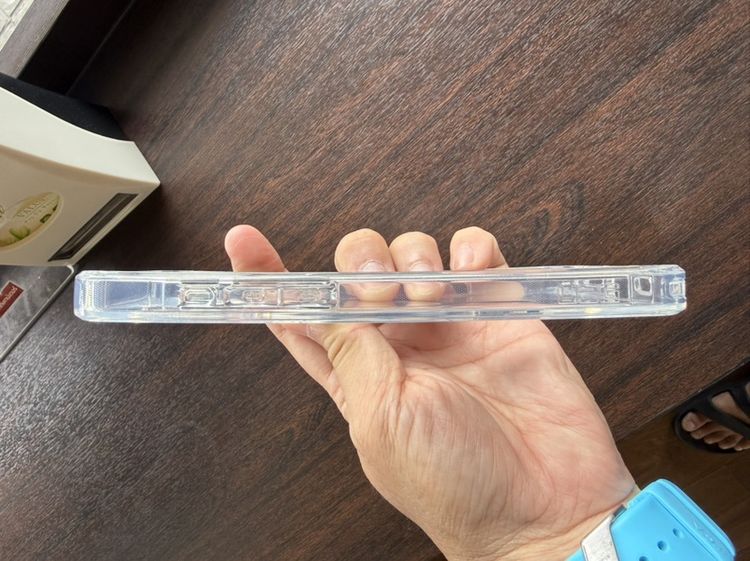 เคส UAG ใส มีขาตั้ง iPhone 16 Promax สภาพใหม่มาก รูปที่ 6