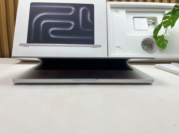 MacBook Pro 14-inch M4 2024  Ram16GB SSD512GB Silver CPU 10-core,GPU 10-core  Apple care 6aug2027 รูปที่ 6