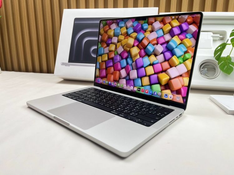 MacBook Pro 14-inch M4 2024  Ram16GB SSD512GB Silver CPU 10-core,GPU 10-core  Apple care 6aug2027 รูปที่ 3