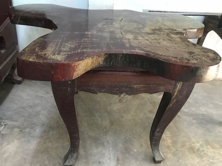 โต๊ะไม้มะค่า (Makha wood table) ทรงสวย